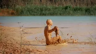 Mud man quicksand full sinking